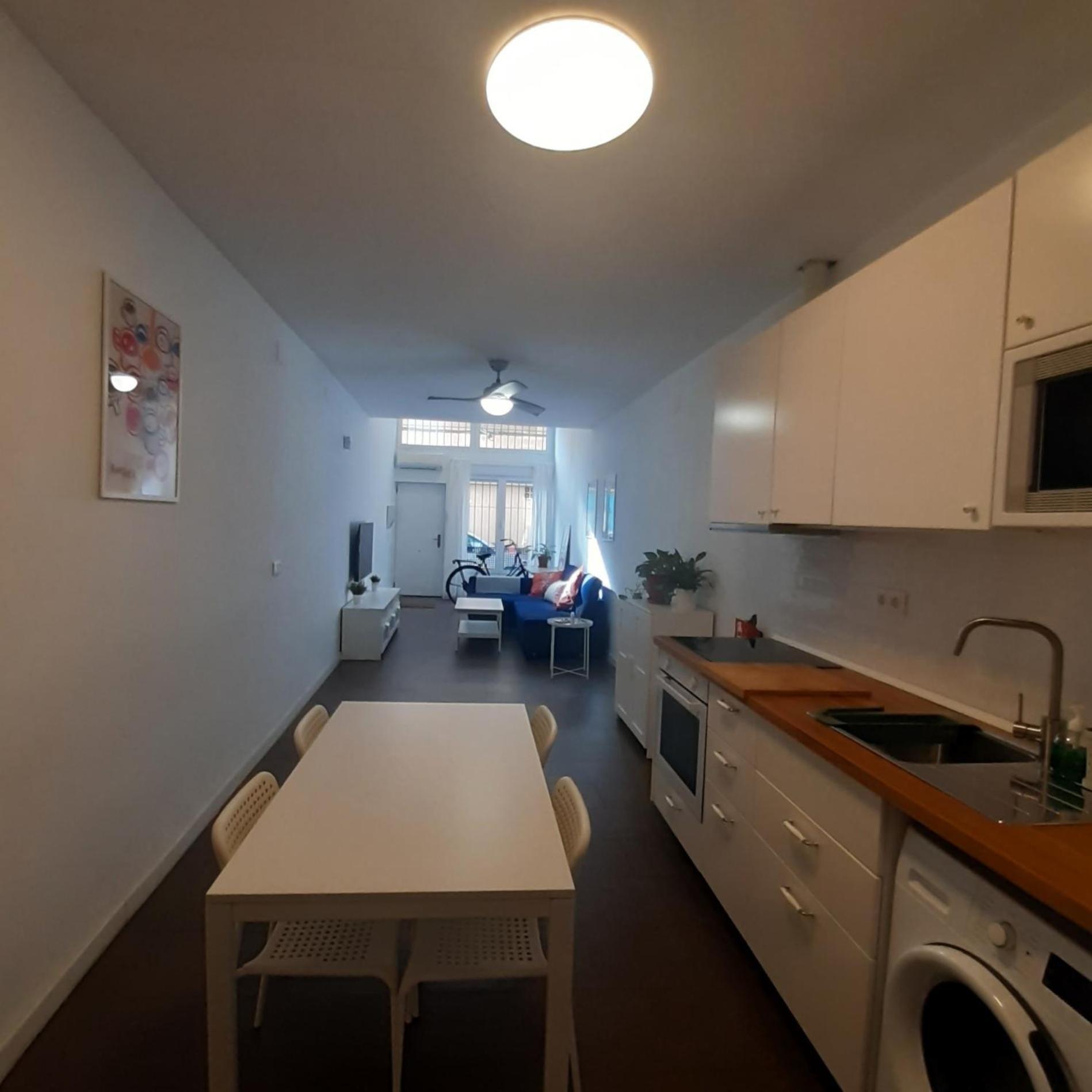 La Caramba Amplio Apartamento En La Playa Малага Экстерьер фото