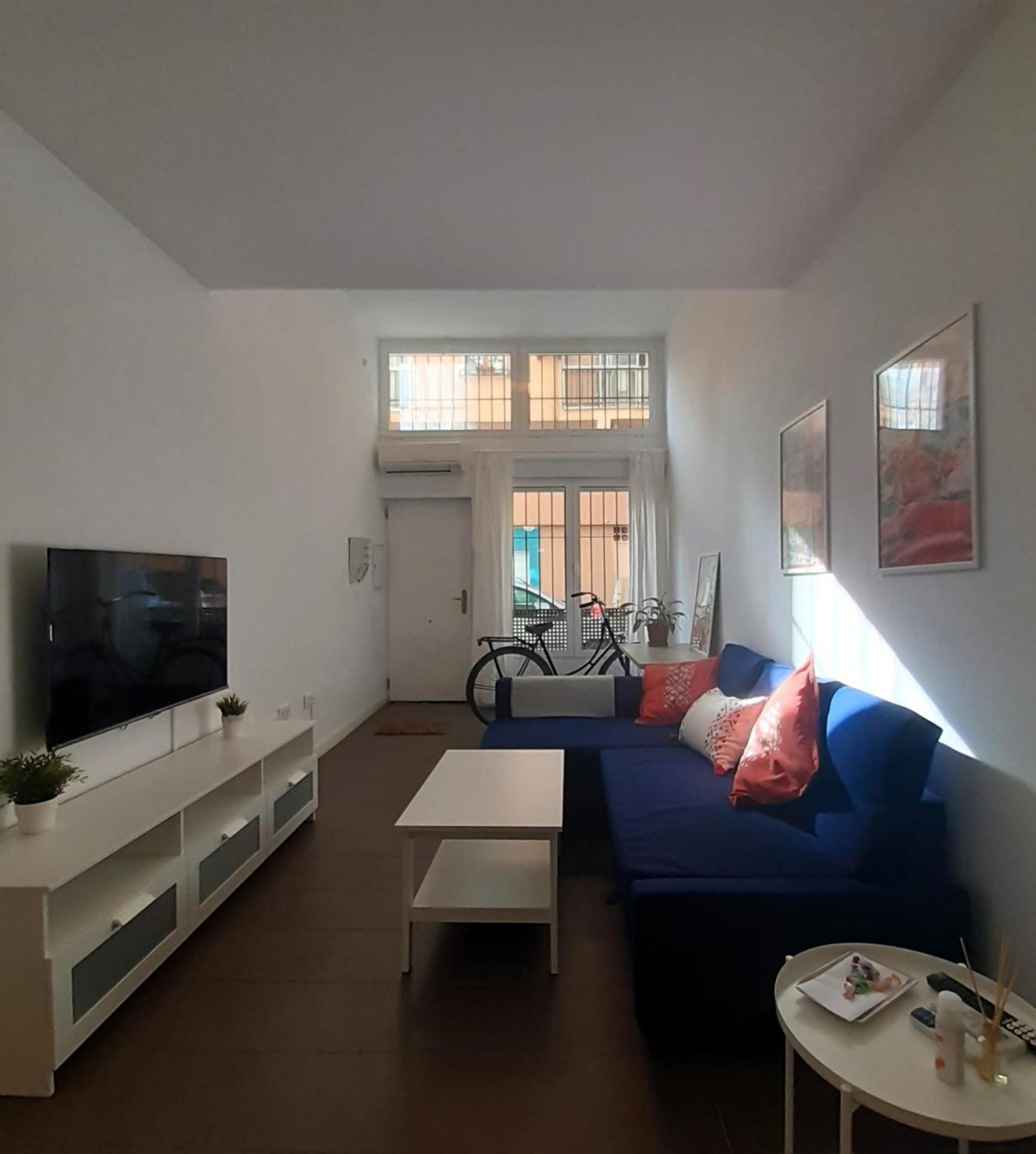 La Caramba Amplio Apartamento En La Playa Малага Экстерьер фото