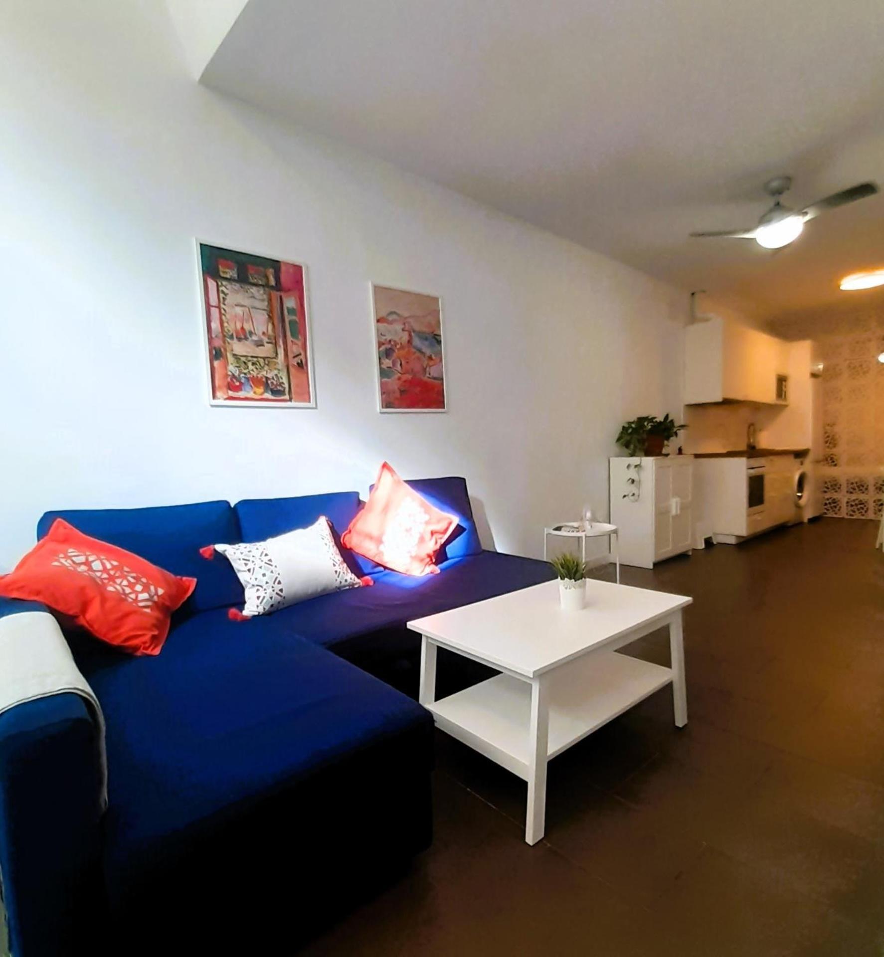 La Caramba Amplio Apartamento En La Playa Малага Экстерьер фото